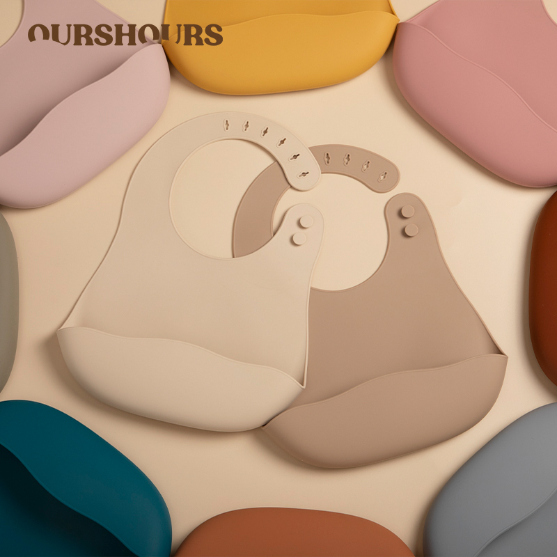 Waterproof Baby Bibs Silicone - 赤ちゃん用の調整可能なシリコンよだれかけ,新生児用の防水よだれかけ,無地,柔らかい生地,子供用スカーフ