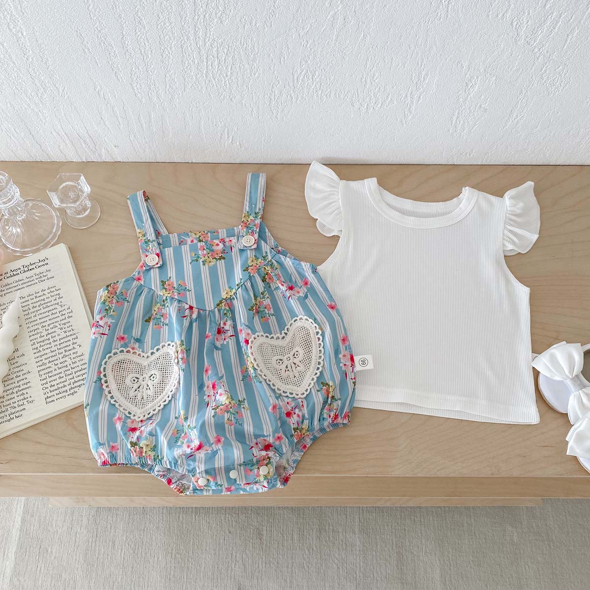 女の赤ちゃんのためのフラッタースリーブボディ,新生児服,ボデ - Newborn Baby Girl Romper Floral のレビューと価格