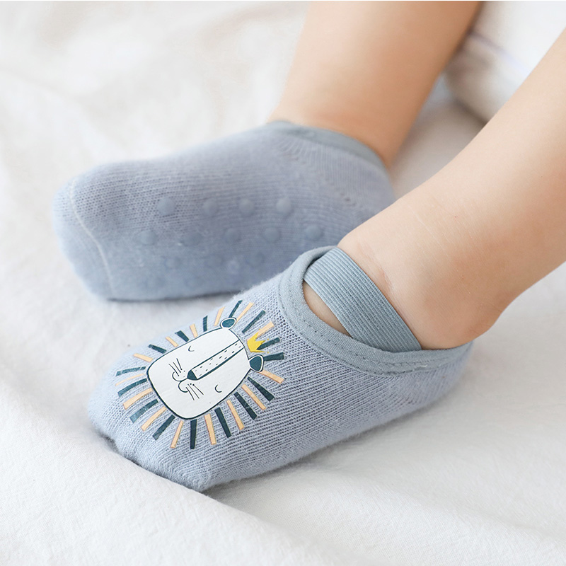 男の子と女の子のための滑り止めコットンソックス,かわいい漫画 - Unisex Baby Socks Non Slip のレビューと価格